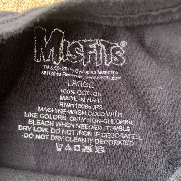 Mens 2017 Misfits Graphic T Shirt Sz. Large - Picture 3 of 3